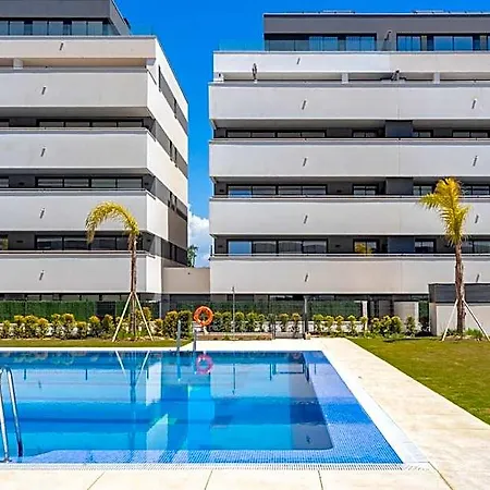 Beachclose With Pool Alamos By Costarentals شقة توريمولينوس